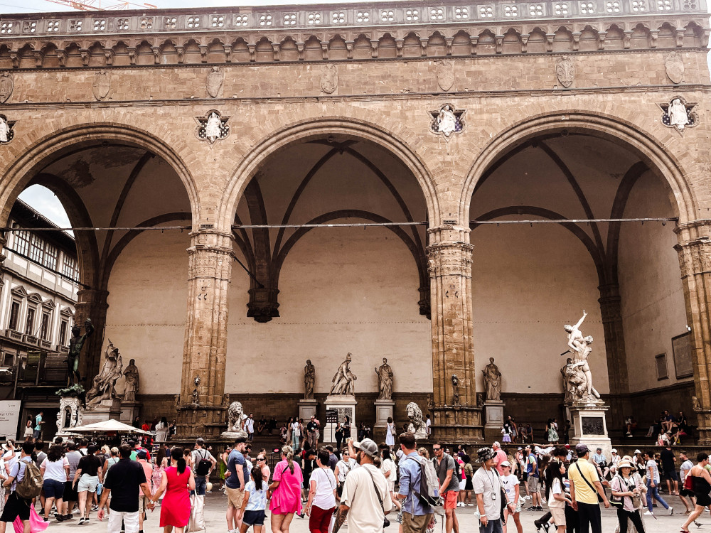 De Piazza della Signoria